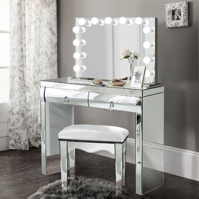 Vanity table